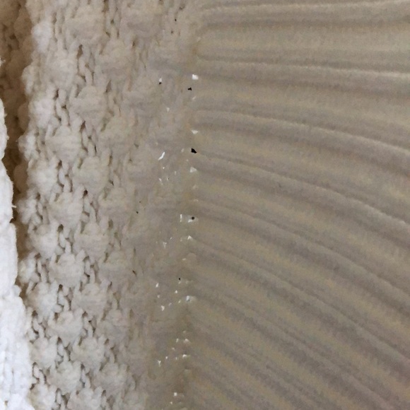 EUC Gap Ivory Bubble Shawl Sweater - Picture 7 of 8